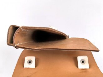 Bundeswehr Pistolentasche alter Art für Pistole P1 oder P38. Geweisstes Leder