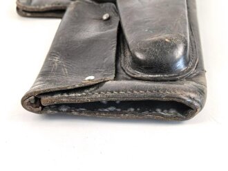 DDR, Signal - Leuchtpistolentasche Nationale Volksarmee, stark getragen