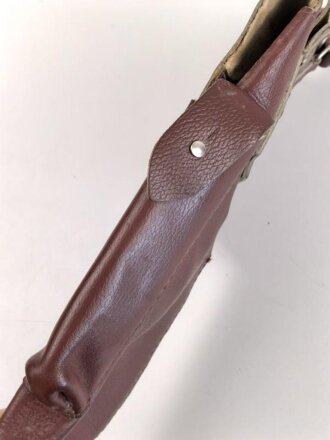 DDR, Tasche für PM63 ( Maschinenpistole Modell 1963 der polnischen Armee) Nationale Volksarmee, guter Zustand