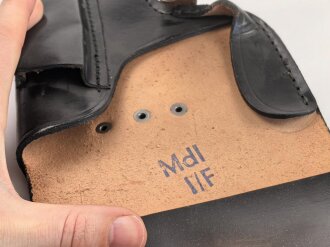 DDR,  Pistolentasche schwarzes Leder Makarov für Volkspolizei,  ungetragen