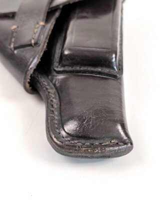Pistolentasche dunkelbraunes Leder, wohl 6,35