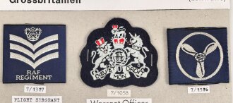 Großbritannien, Sammlung Rangabzeichen Luftwaffe, auf Karton getackert