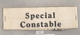 Großbritannien, Sammlung Ärmelabzeichen und Armbinde Polizei, auf Karton getackert