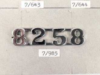 Großbritannien, Sammlung Rangabzeichen Polizei, auf Karton getackert