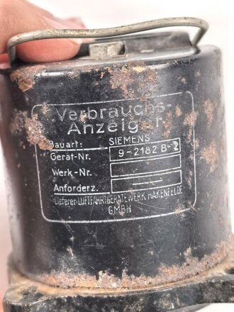 Luftwaffe, elektrischer Verbrauchsanzeiger Gerät-Nr. 9-2182 B-1. Ungereinigtes Stück, Funktion nicht geprüft