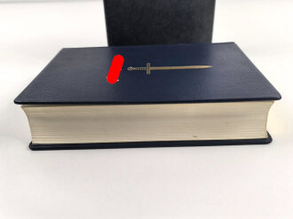 "Mein Kampf" Adolf Hitler,  Jubiläumsausgabe anlässlich des 50. Geburtstages Adolf Hitlers. Guter Zustand, in Schuber, sehr guter Zustand