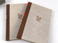 "Mein Kampf" Adolf Hitler,  Geschenkausgabe Halbleinen in zwei Bänden, im defekten Schuber. 2. Auflage 1937, guter Zustand