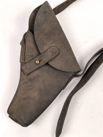 Tasche für eine Signalpistole, Leder mit Messingbeschlägen. Ungereinigtes Stück