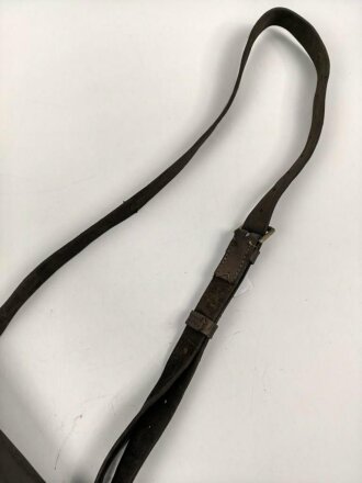 Tasche für eine Signalpistole, Leder mit Messingbeschlägen. Ungereinigtes Stück