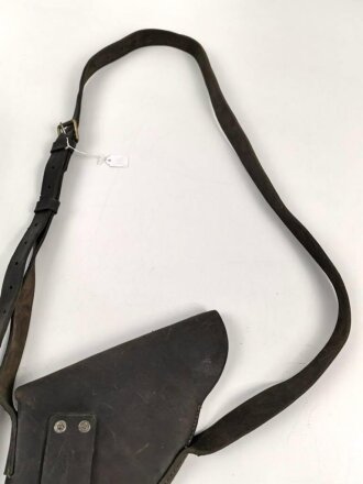 Tasche für eine Signalpistole, Leder mit Messingbeschlägen. Ungereinigtes Stück