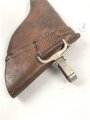 Pistolentasche, Leder mit Messingbeschlägen. Ungereinigtes Stück
