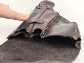 Pistolentasche dunkelbraunes Leder, wohl Tschechoslowakei, Leder trocken