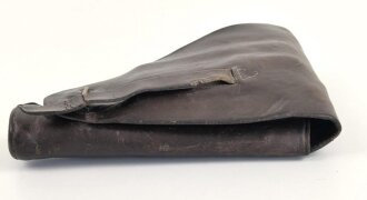 Pistolentasche dunkelbraunes Leder, wohl Tschechoslowakei, Leder trocken