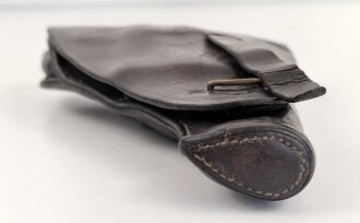 Pistolentasche dunkelbraunes Leder, wohl Tschechoslowakei, Leder trocken