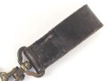 Trommelhaken Reichswehr und frühe Wehrmacht aus Messing. getragen, guter Zustand, Gesamthöhe mit Koppelschlaufe 18cm