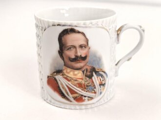 Kaiserreich und 1. Weltkrieg, Andenkentasse aus Porzellan, Darstellend Kaiser Wilhelm den II. Guter Zustand, Höhe 8cm