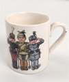 1. Weltkrieg, Tasse für ein Kind, Hersteller Villeroy & Boch. Guter Zustand, Höhe 8,5cm