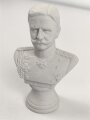 Kaiserreich und 1. Weltkrieg, kleine Büste Darstellend "von Mackensen". Bisquitporzellan, Höhe 13cm, unbeschädigt