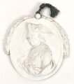 Kaiserreich, Wandplakette Meissner Porzellan, Darstellend Friedrich der Große "der alte Fritz" Breite 13cm. Minimal beschädigt, Alter unbekannt