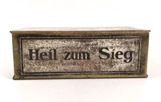 1. Weltkrieg, patriotischer Streichholzschalterhalter, dartsellend " Von Hindenburg" sowie Sinnspruch " Heil zum Sieg"