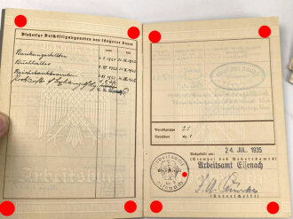 Feldpost / Post und Ausweise eines Angehörigen Feldpost Nummer 18888 " Landesschützen-Bataillon 582"