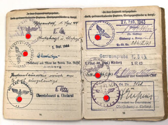 Soldbuch, Wehrpaß und Feldpost eines Sanitäters