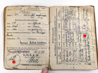 Soldbuch, Wehrpaß und Feldpost eines Sanitäters