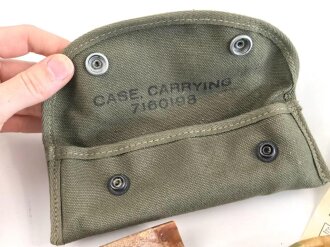 U.S.Army WWII Case Carrying with sight and instructions, grenade launcher M15