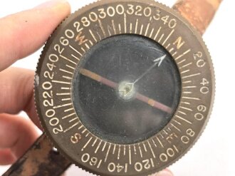 U.S. Airborne WWII, wrist compass with arm band. Uncleaned
