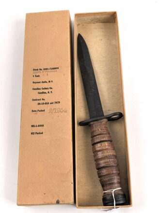 U.S. Army, Camillus M4 Bayonet Knife, DA-19-058, 1953 contract New in Box