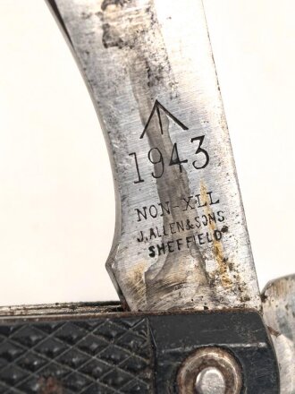 British 1943 dated military pocket knife, made by A.Jallen & Sons Sheffield. Works just fine, uncleaned