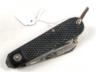 British 1943 dated military pocket knife, made by W & S Sheffield. Works just fine, uncleaned