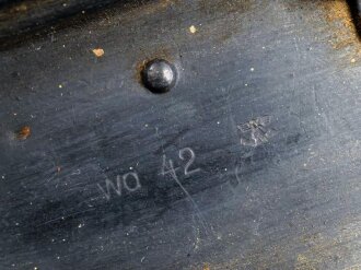 Waffenmeister Ergänzungskasten ( Patronenkasten 41 ) mit Aufschabloniertem " E"  für Waffenmeister. Originallack, guter Zustand, ungereinigt. "Wa 42"