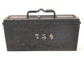 Waffenmeister Ergänzungskasten ( Patronenkasten 41 ) mit Aufschabloniertem " E"  für Waffenmeister. Originallack, guter Zustand, ungereinigt. "Wa 42"