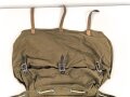 Rucksack für Angehörige von Gebirgstruppen der Wehrmacht. Guter Gesamtzustand, spätes Stück mit Reichsbetriebsnummer