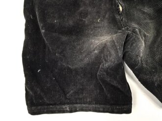 Hitlerjugend, schwarze, kurze Cordhose. Das RZM Etikett verwaschen, ungereinikgtes, getragenes Stück