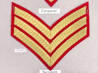 Großbritannien, Sammlung Rangabzeichen Heer, auf Karton getackert