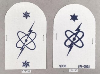 Großbritannien, Sammlung Ärmelabzeichen Marine, auf Karton getackert