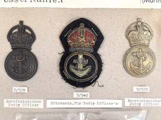 Großbritannien, Sammlung Mützenabzeichen und...