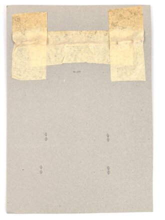 Großbritannien, Sammlung Mützen und Ärmelabzeichen Marine, auf Karton getackert