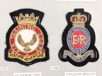 Großbritannien, Sammlung Ärmelabzeichen, auf Karton getackert