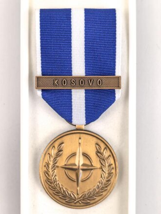 Bundeswehr, Einsatzmedaille KOSOVO mit Bandspange im Etui
