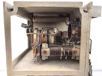 Sender "S 18205/III" zum Lorenz 40 Watt Sender der Kriegsmarine. Funktion nicht geprüft