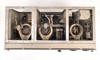 Sender "S 18205/III" zum Lorenz 40 Watt Sender der Kriegsmarine. Funktion nicht geprüft