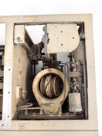 Sender "S 18205/III" zum Lorenz 40 Watt Sender der Kriegsmarine. Funktion nicht geprüft