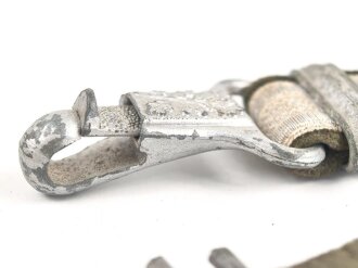 Teil eines Gehänge zum Dolch für Offiziere des Heeres, Beschläge Zink versilbert