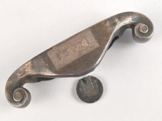 Entnazifizierte Papierstange zum Dolch für Offiziere des Heeres, Buntmetall versilbert, das Hakenkreuz lose beiliegend