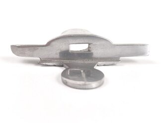 Parierstange für einen  Reichsluftschutzbund Dolch. Aluminium