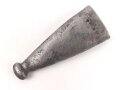 Unterer Scheidenbeschlag für ein Seitengewehr. Eisen, 72mm Gesamthöhe, Innenmaß 27mm