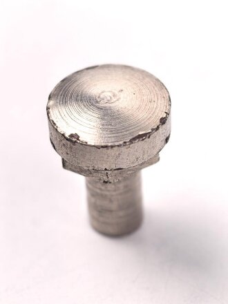 Kopfschraube für einen SA / NSKK/ SS Dienstdolch. Neuzeitliche Fertigung, sie erhalten ein ( 1 ) Stück, magnetisch